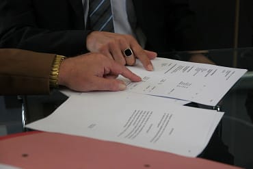 #Elektroauto leasen oder kaufen #E-Auto Finanzierung #Leasing vs. Kauf #Elektroauto Vorteile #Elektroauto Leasing Vorteile #Elektroauto Kauf #Elektroauto Förderung #Elektroauto Reichweite #Batterie Elektroauto