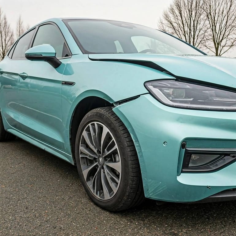 #E-AutoVersicherung #ElektroautoVersicherung #KfzVersicherung #EAuto #Elektroauto #BatterieVersicherung #LadekabelVersicherung #Mobilitätsgarantie #Versicherungsvergleich #GünstigeEAutoVersicherung #BesteEAutoVersicherung #Versicherungsleistungen #Schadensfall #Kasko #Vollkasko #Teilkasko #Zusatzversicherung #E-Mobilität #Nachhaltigkeit #Umweltfreundlich #Förderung #Zuschuss